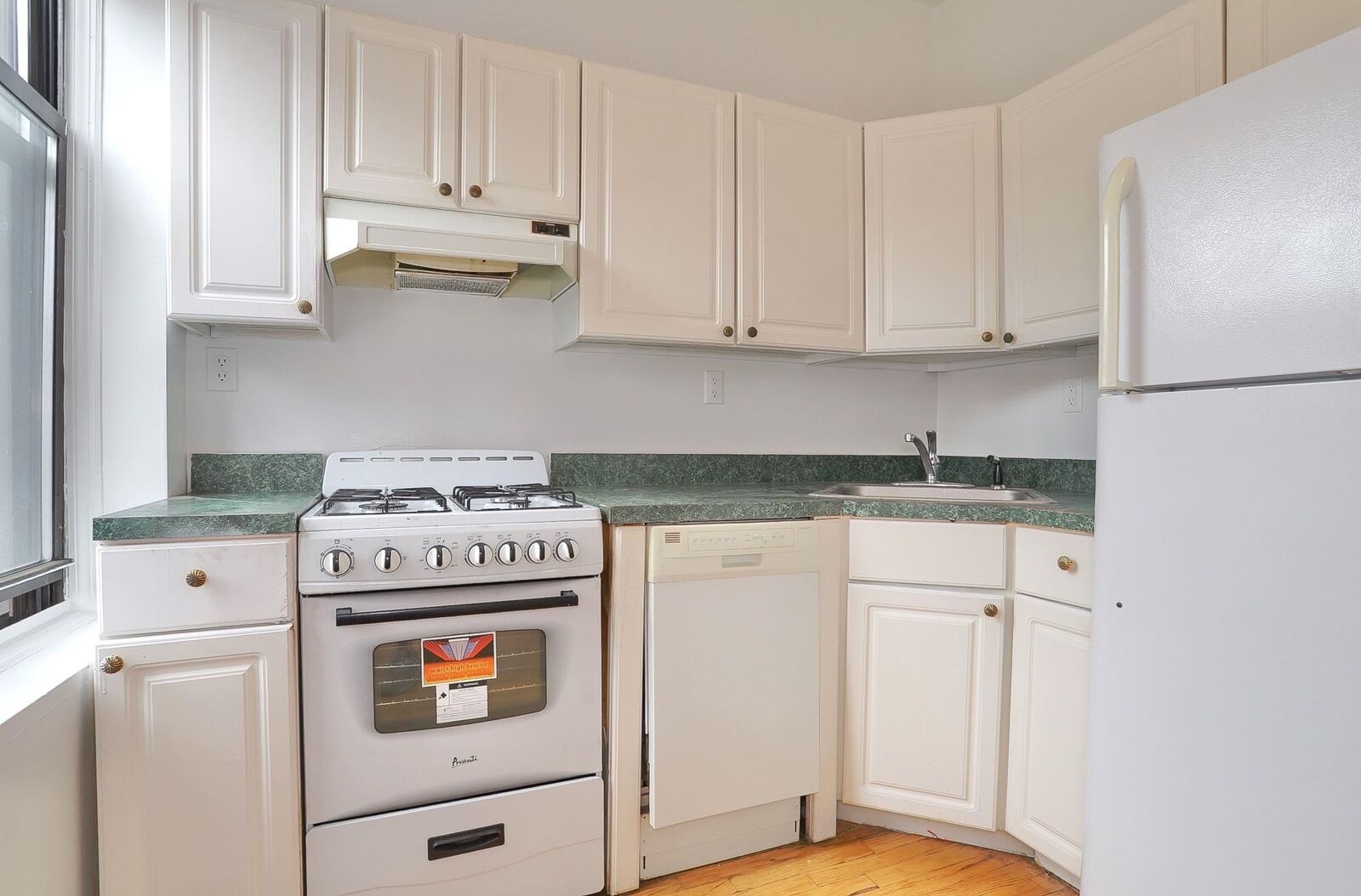 Property Photo:  912 Washington St 2  NJ 07030 