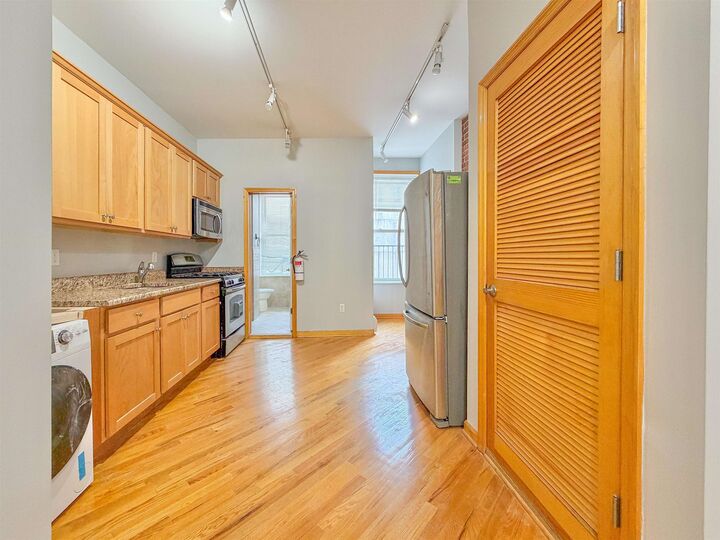 Property Photo:  402 Grand St 3N  NJ 07030 