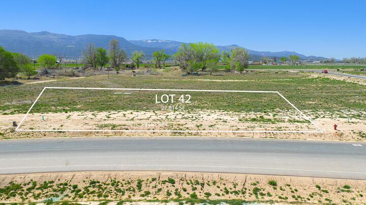 Property Photo:  2943 W Chelsey Parkway  UT 84721 
