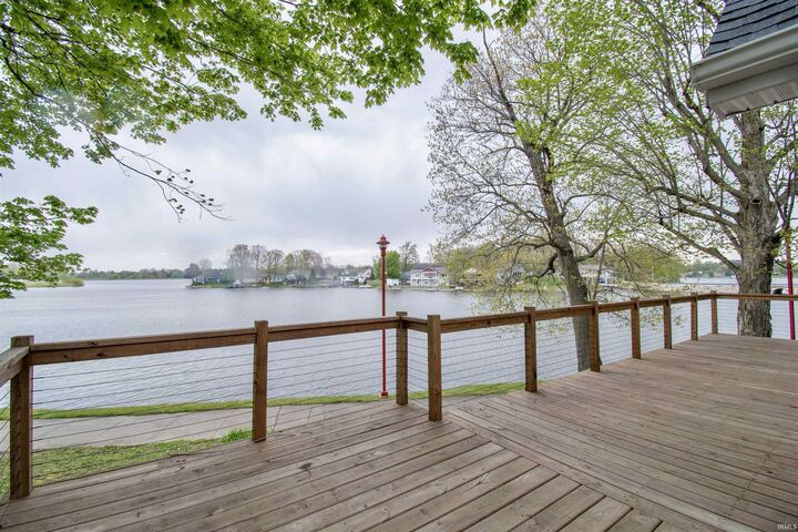 Property Photo:  109 Park Drive  IN 46784 