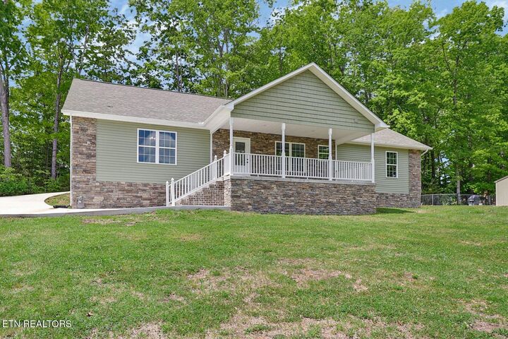 Property Photo:  310 Summerwind Drive  TN 38571 