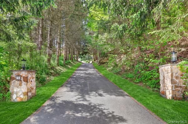 Property Photo:  9 Hickory Ridge Road  NY 10509 