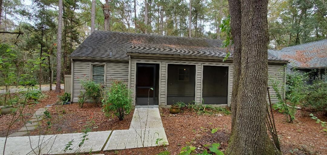 Property Photo:  5201 SW 86 Terrace  FL 32608 
