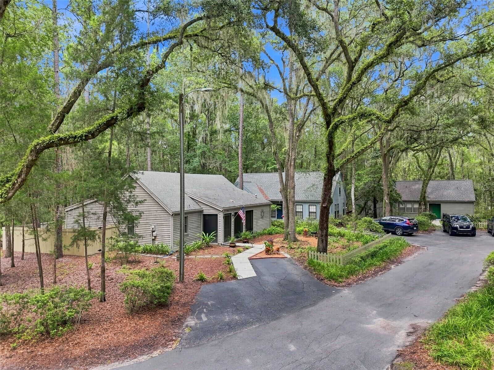 Property Photo: 5201 SW 86 Terrace FL 32608