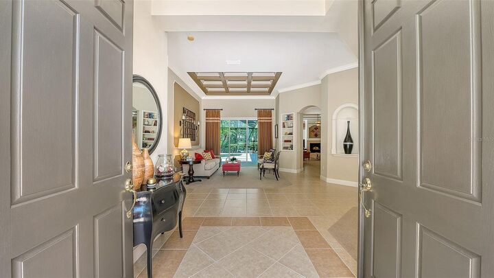 Property Photo:  7507 Abbey Glen  FL 34202 