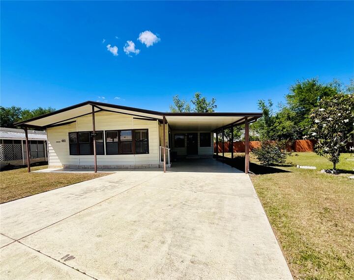 Property Photo:  35935 Tanda Circle  FL 33541 