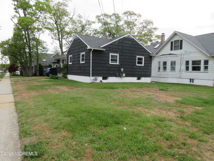 Property Photo:  1104 E Street  NJ 07719 