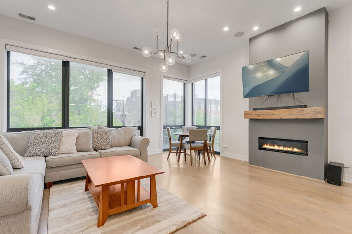 Property Photo:  1012 N Paulina Street 3  IL 60622 