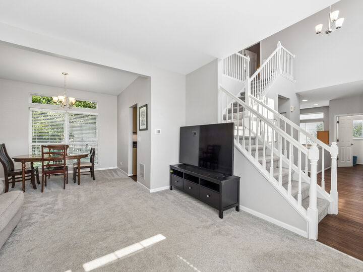Property Photo:  341 S Clearview Circle  IL 60073 