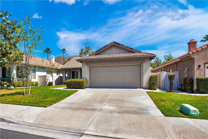 Property Photo: 28956 Raintree CA 92584