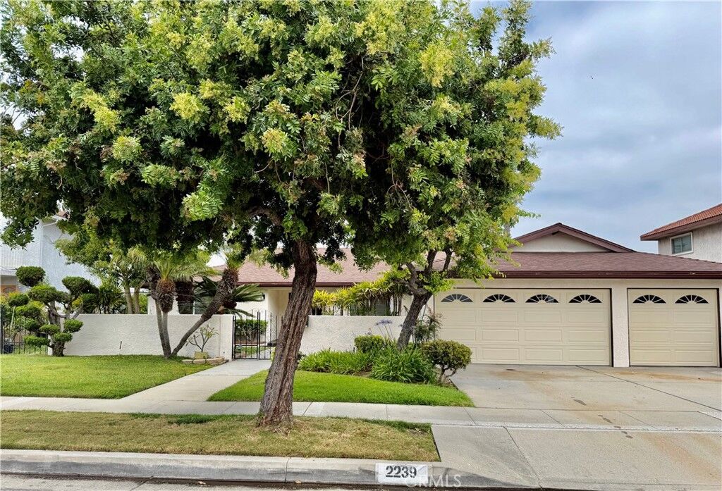 Property Photo:  2239 W 232nd  CA 90501 