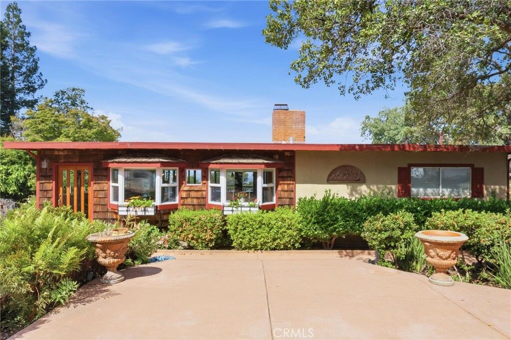 Property Photo:  270 Riverview  CA 95966 