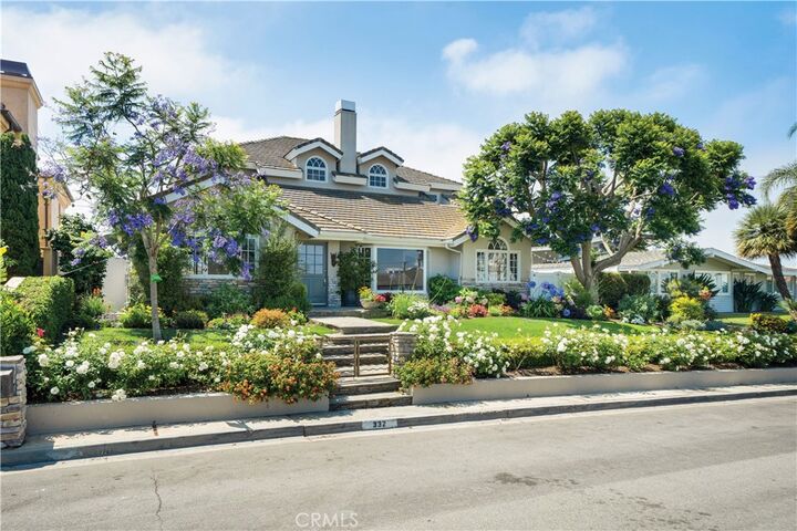 Property Photo:  332 Holmwood Drive  CA 92663 