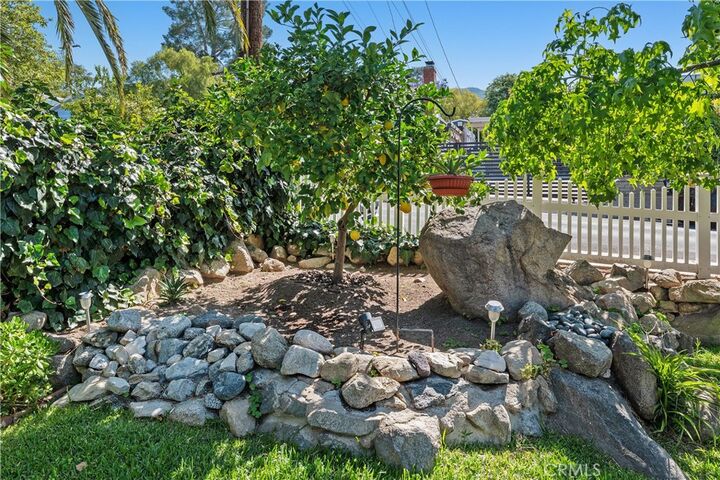 Property Photo:  10739 Helendale  CA 91042 