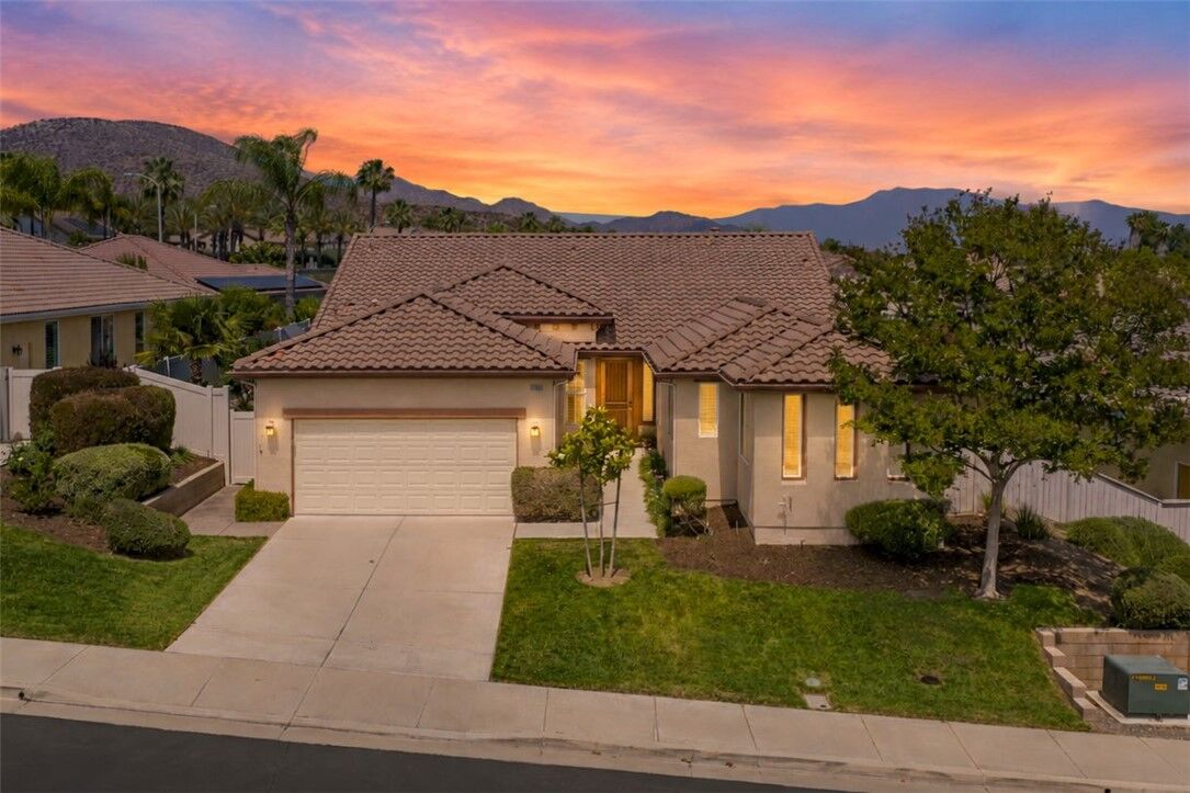 Property Photo: 29190 Ridgestone CA 92584