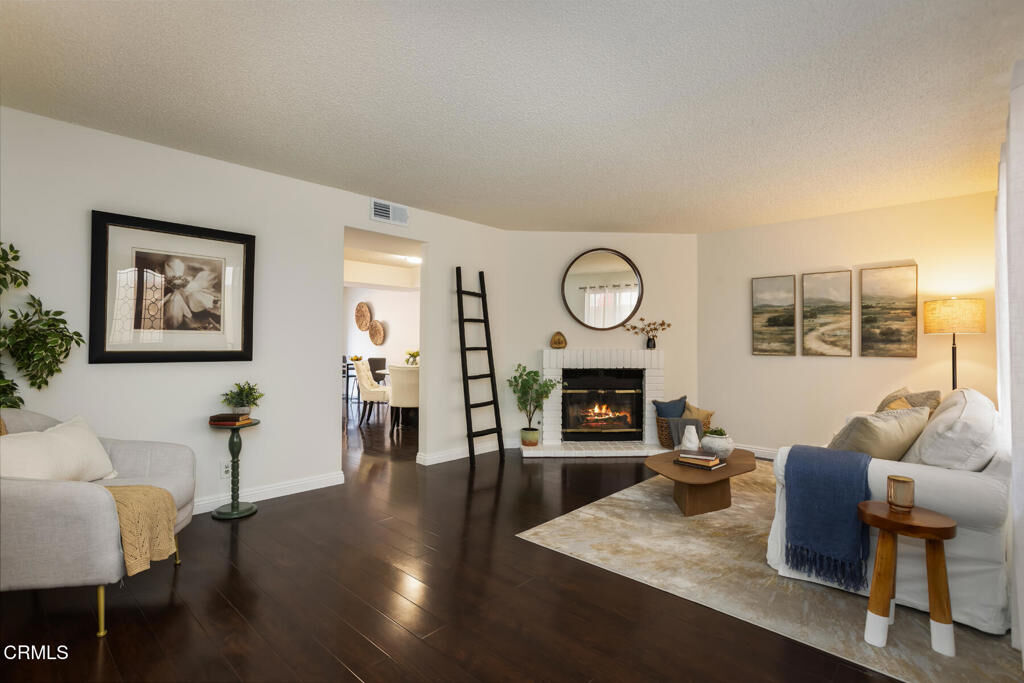 Property Photo:  416 Ivy Street 3  CA 91204 