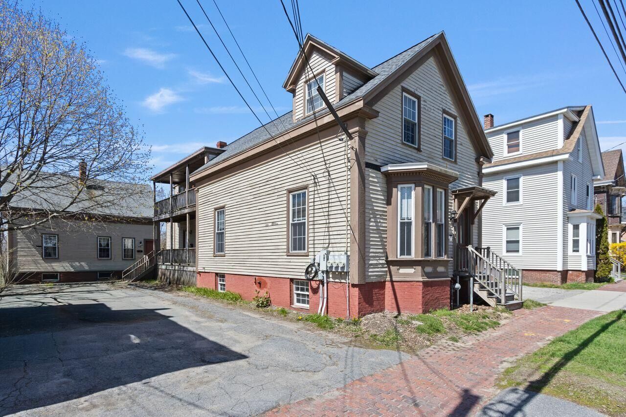 Property Photo:  438-440 St. John Street  ME 04102 