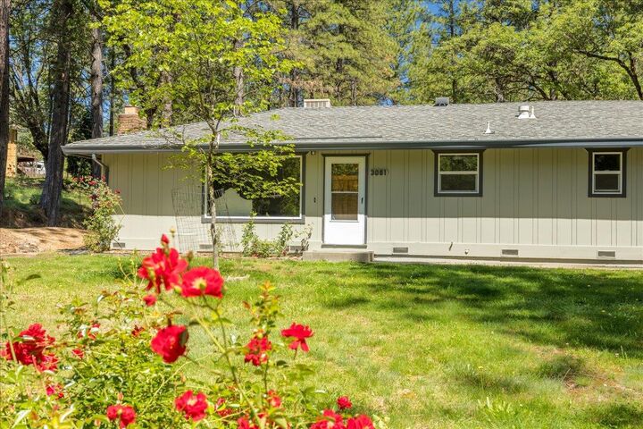 Property Photo: 3061 Glee Lane CA 95667