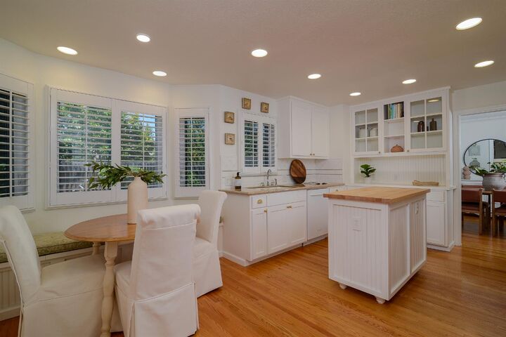 Property Photo:  7110 Westmoreland Way  CA 95831 