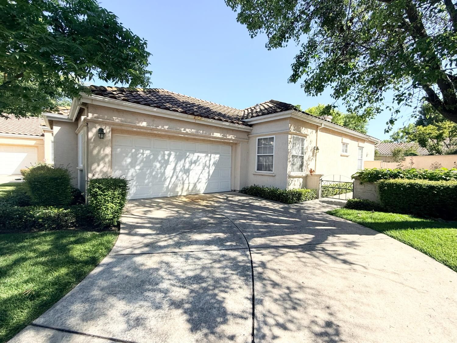 Property Photo: 3825 Annandale Court CA 95219
