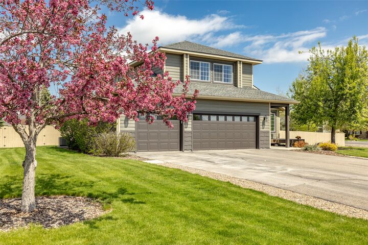 Property Photo:  41 Kintla Way  MT 59901 