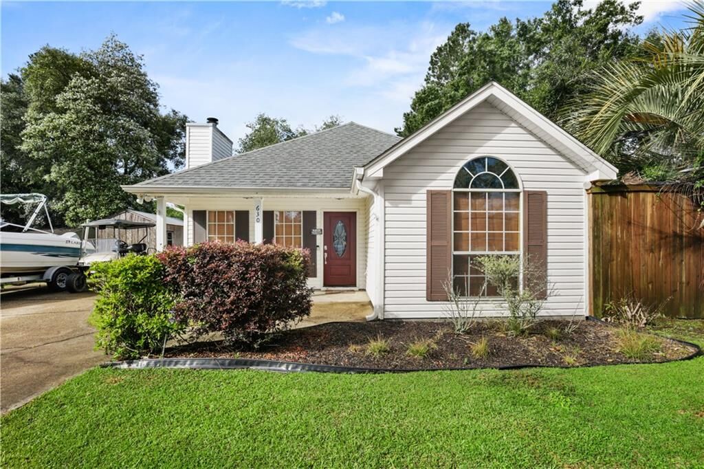 Property Photo:  630 Lapin Street  LA 70448 