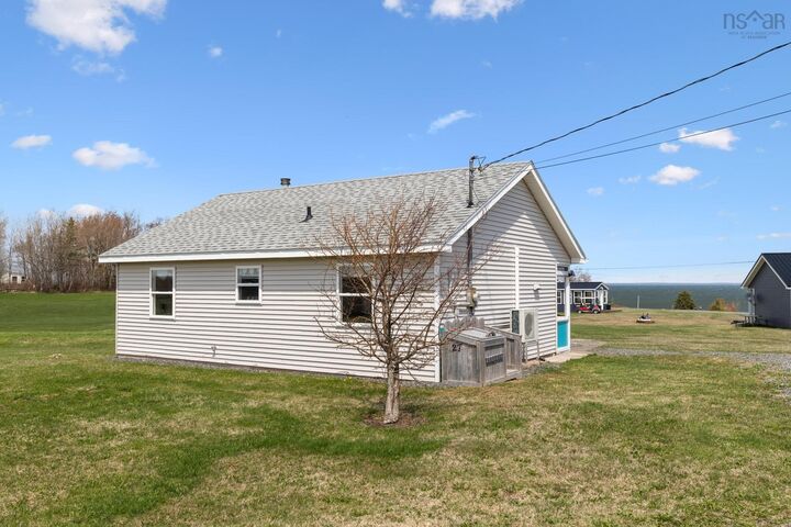 Property Photo:  27 Island View Crescent  NS B0K 1H0 