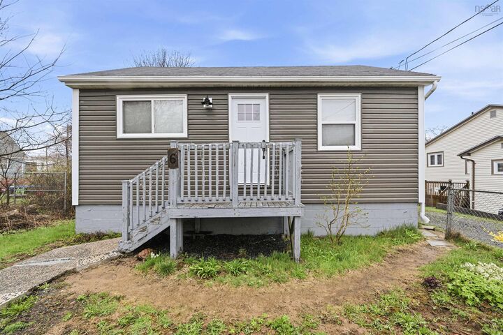 Property Photo:  6 Sylvia Avenue  NS B3R 1J8 