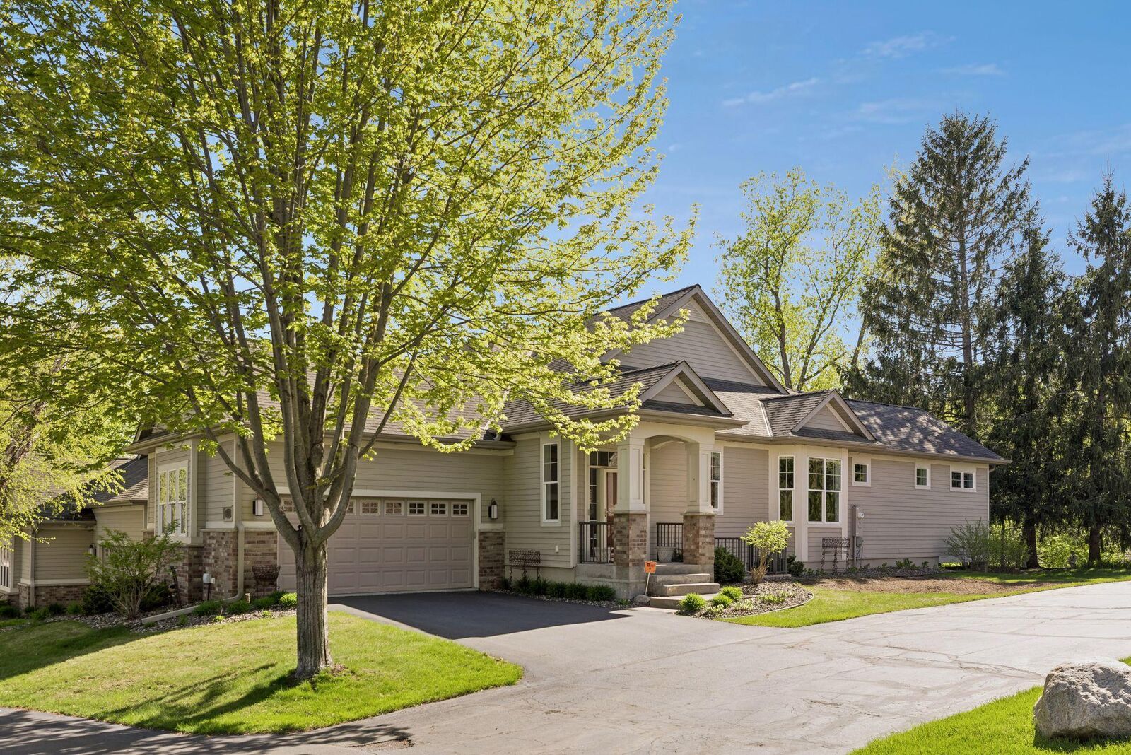 Property Photo:  7660 Woodview Court  MN 55439 