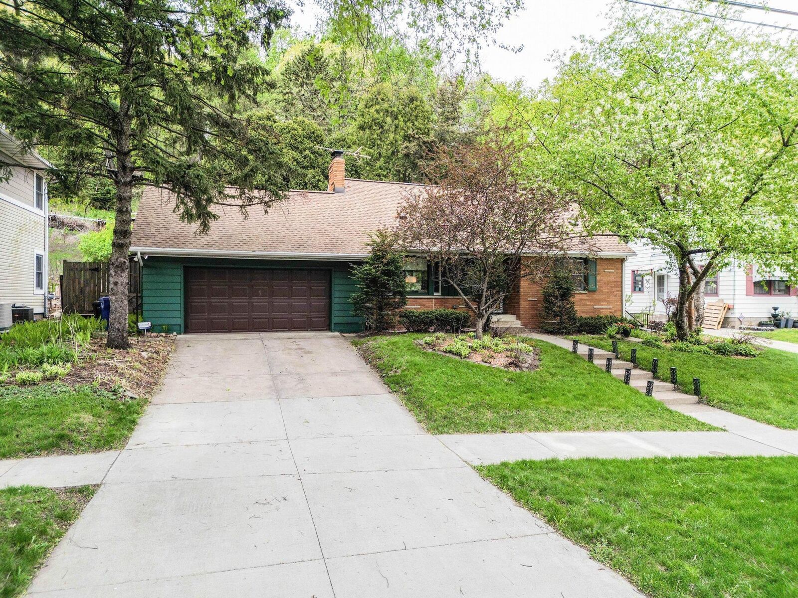 Property Photo: 885 Old Lexington Avenue MN 55116