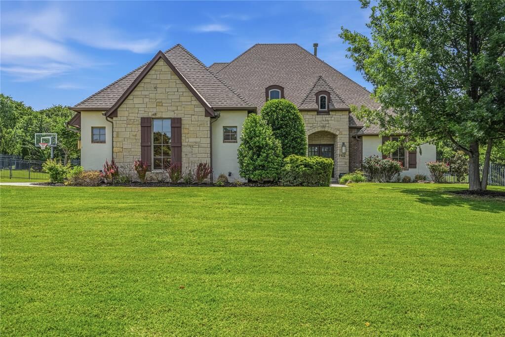 Property Photo: 7416 NE 116th Street OK 73013