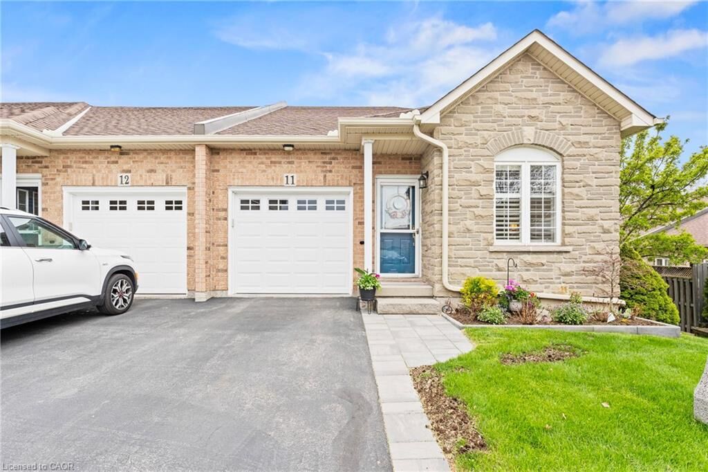 Property Photo:  566 Southridge Drive 11  ON L9C 7W5 