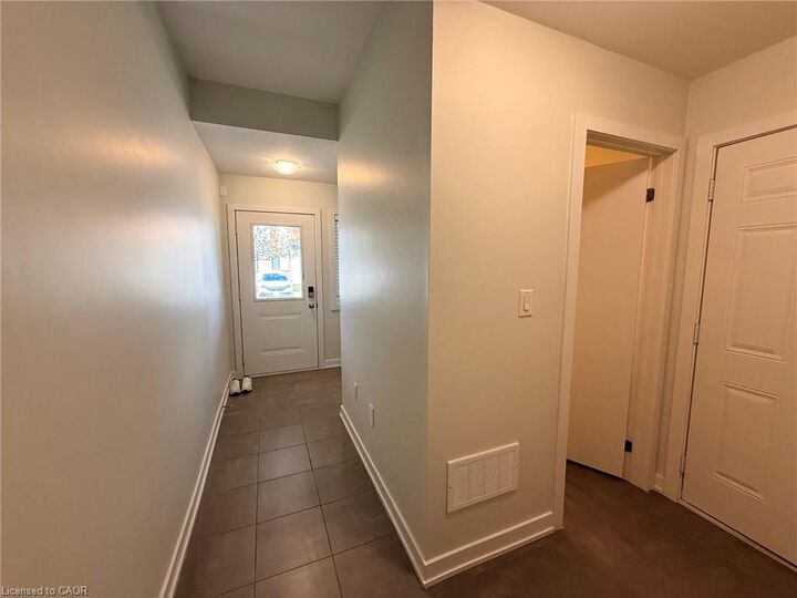 Property Photo:  590 North Service Road 75  ON L8E 0K5 