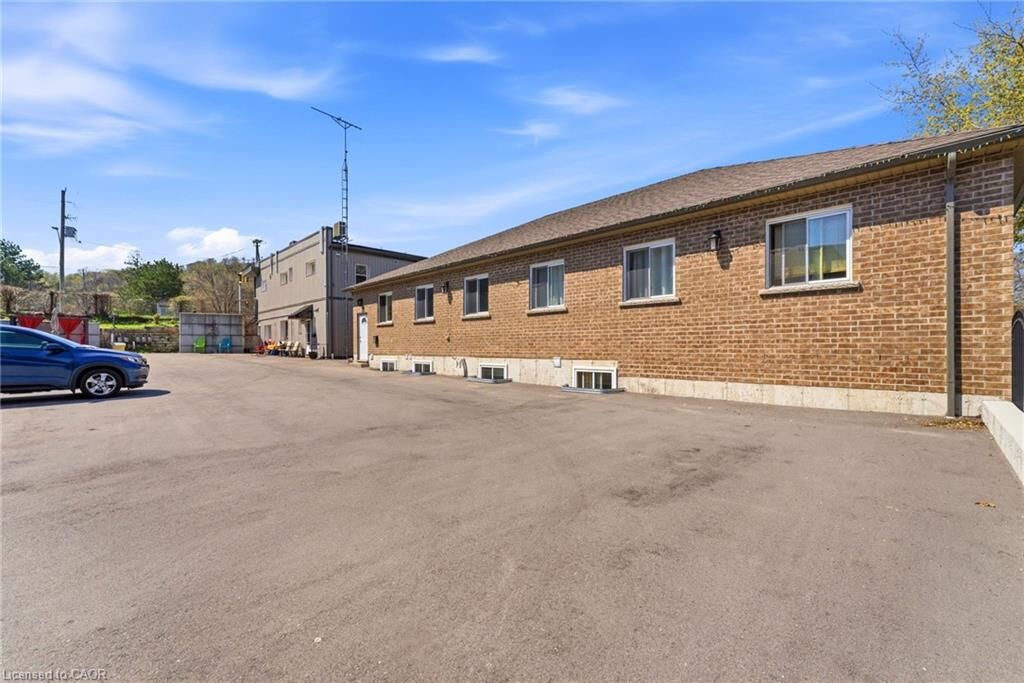 Property Photo:  1745 King Street E  ON L8K 1V6 