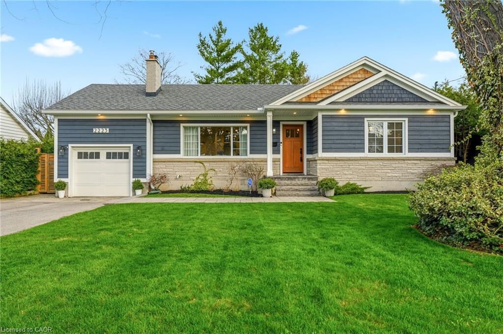 Property Photo:  2223 Deyncourt Drive  ON L7R 1W2 