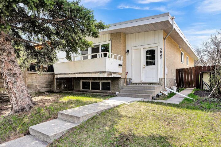 Property Photo:  5023 North Haven Drive NW  AB T2K 2K5 