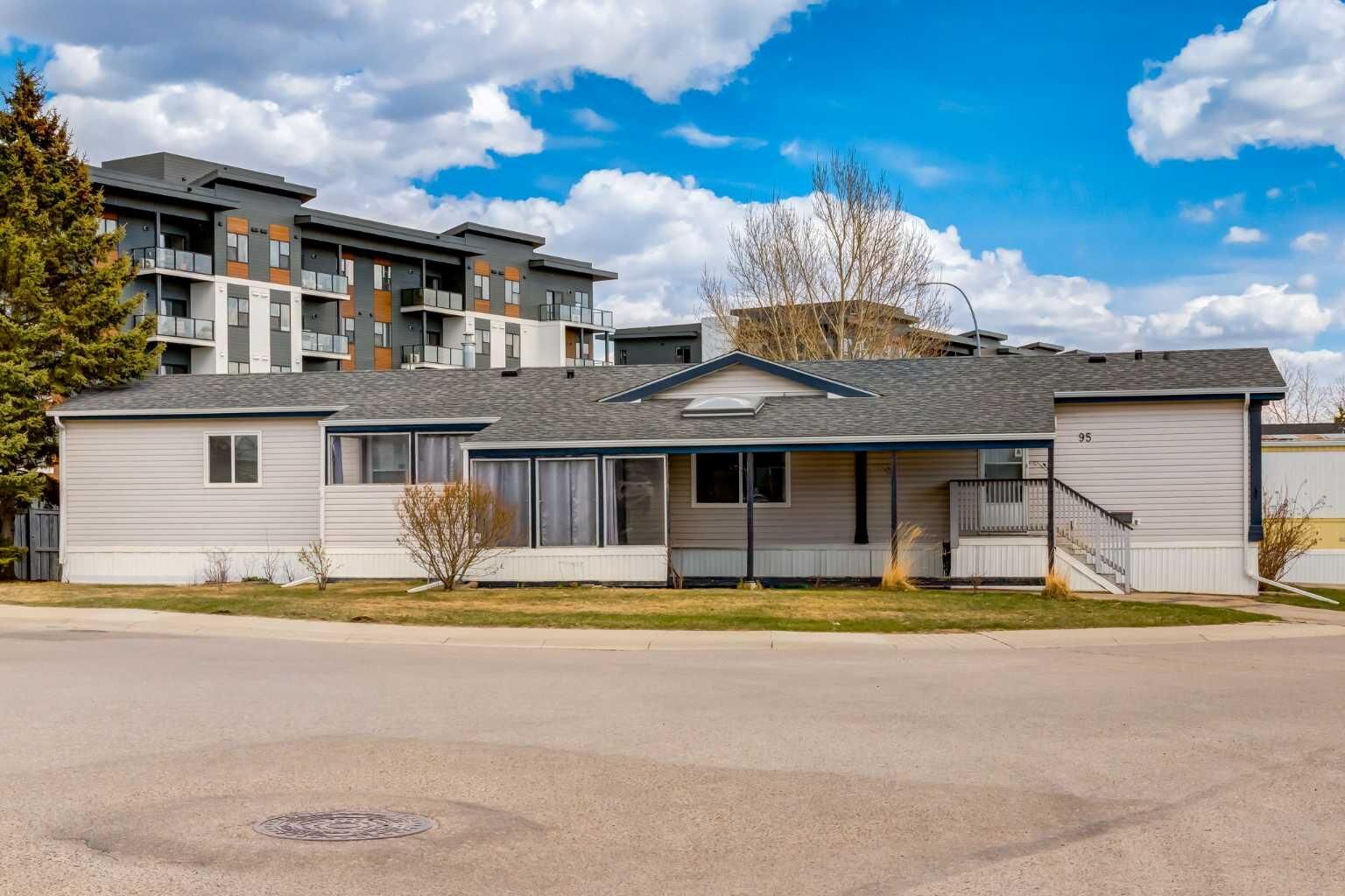 Property Photo:  99 Arbour Lake Road NW 95  AB T3G 4E4 