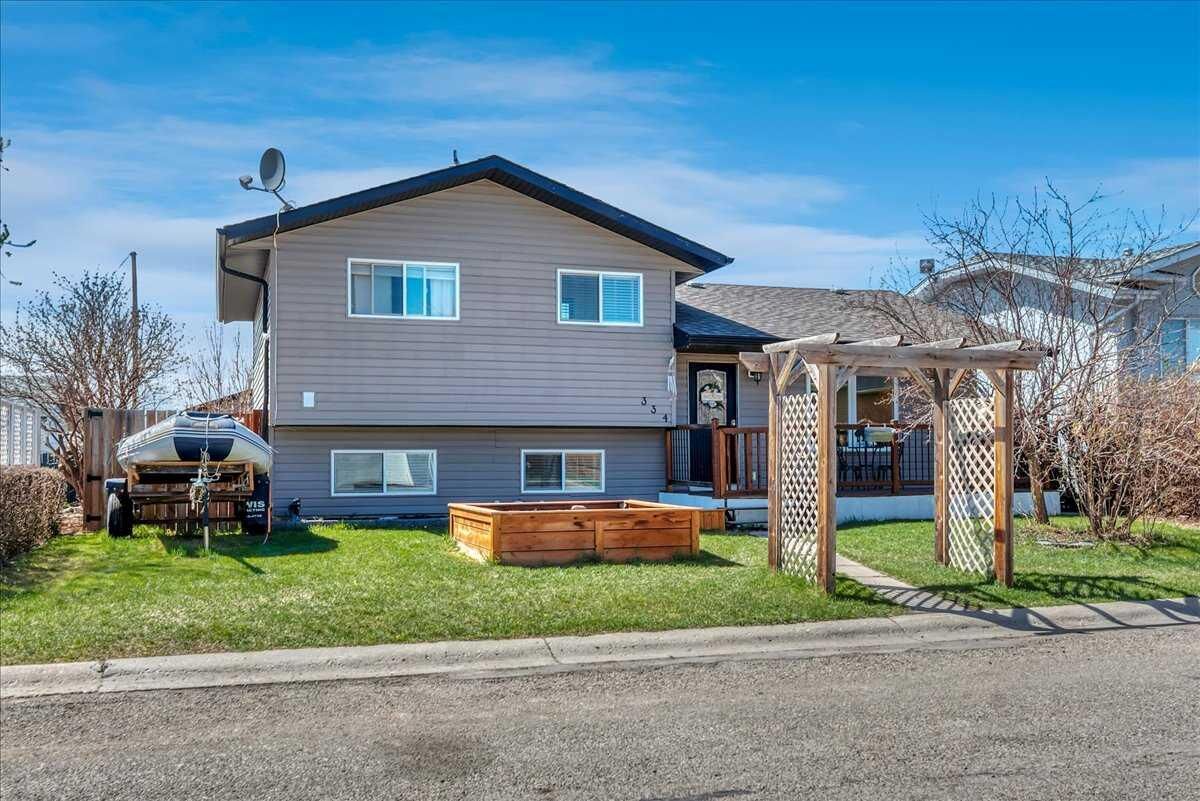 Property Photo:  334 Lausen Place  AB T0J 0M0 