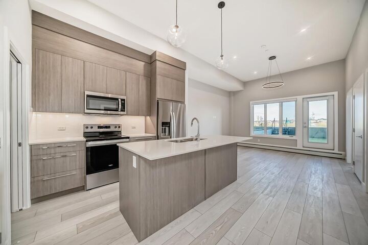 Property Photo:  60 Skyview Ranch Road NE 1113  AB T3N 0G3 