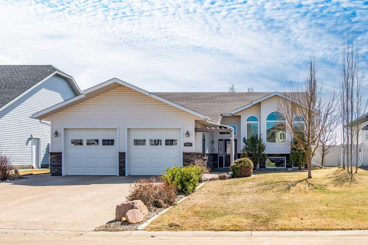 Property Photo:  2521 10 Avenue  AB T9W 1W2 