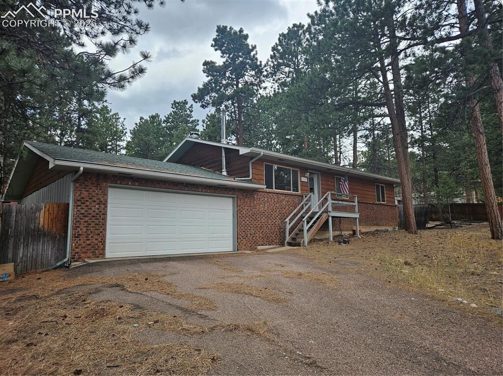 Property Photo:  1005 W Lorraine Avenue  CO 80863 