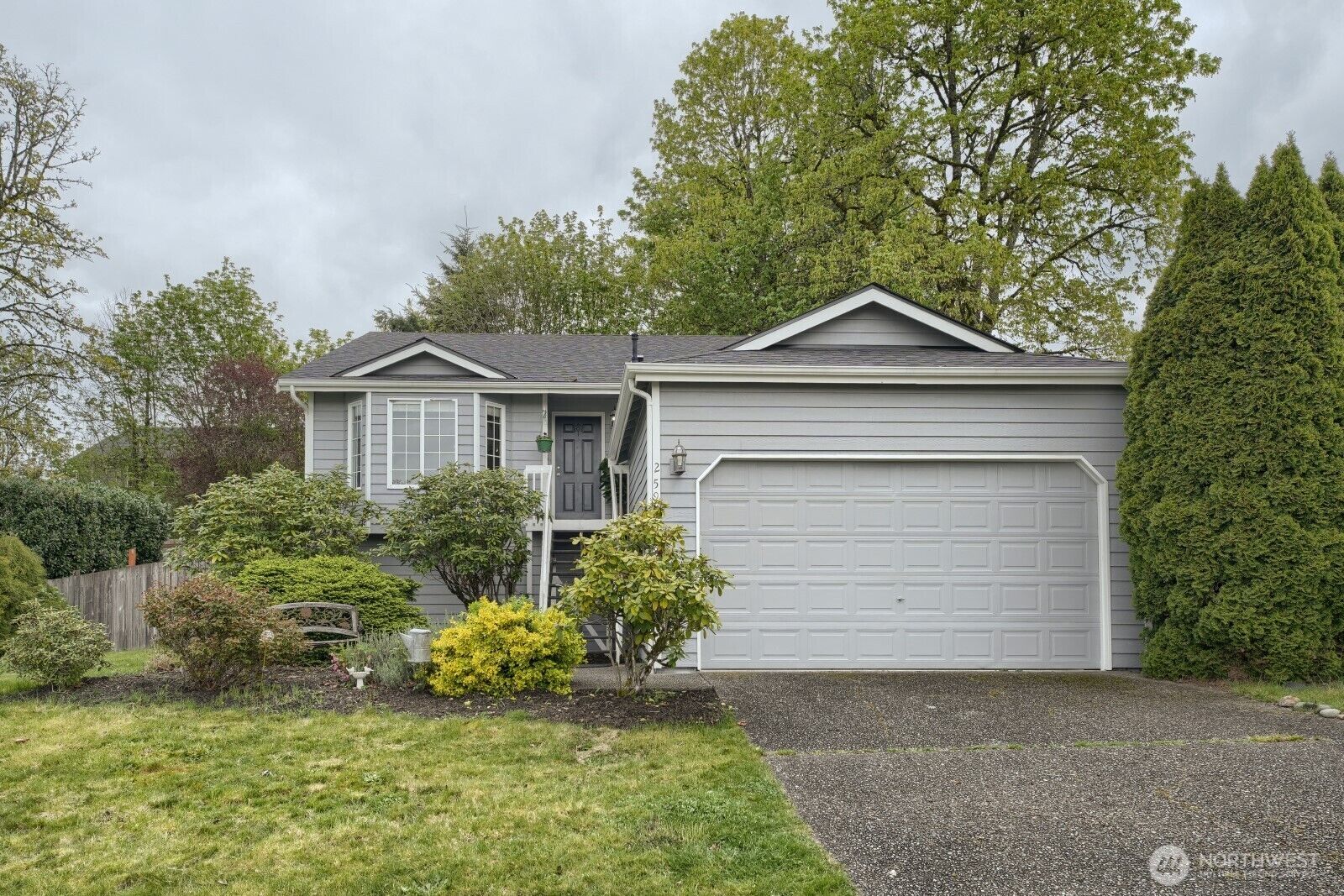 Property Photo:  25920  202nd Avenue SE  WA 98042 