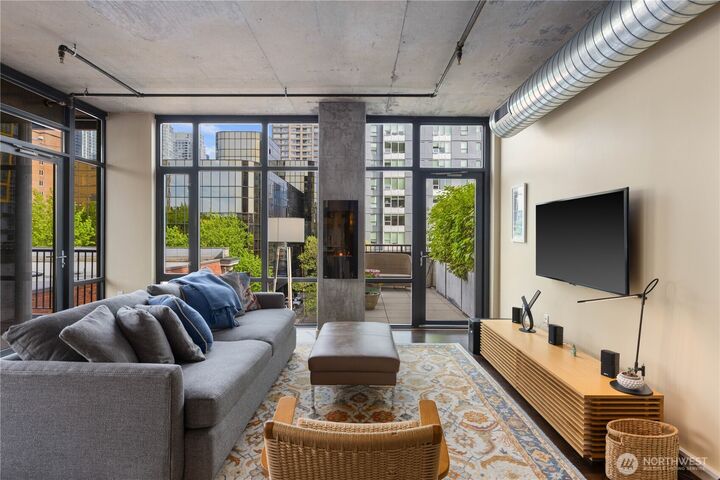 Property Photo:  2720  3rd Avenue 509  WA 98121 