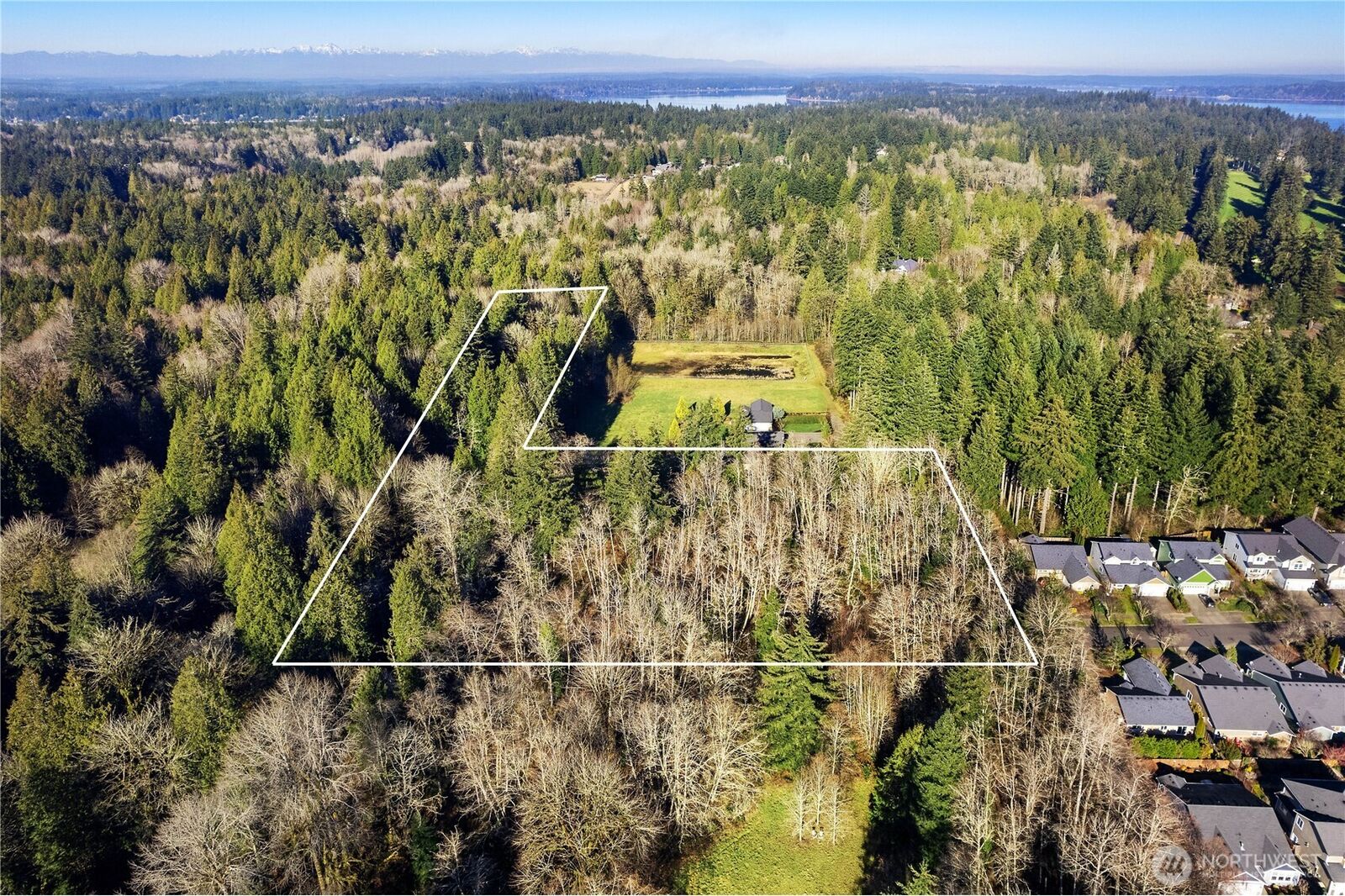 Property Photo:  3133  32nd Avenue NW  WA 98502 