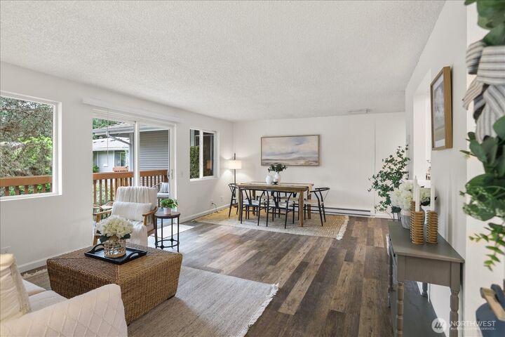 Property Photo:  17110 NE 45th Street 30  WA 98052 