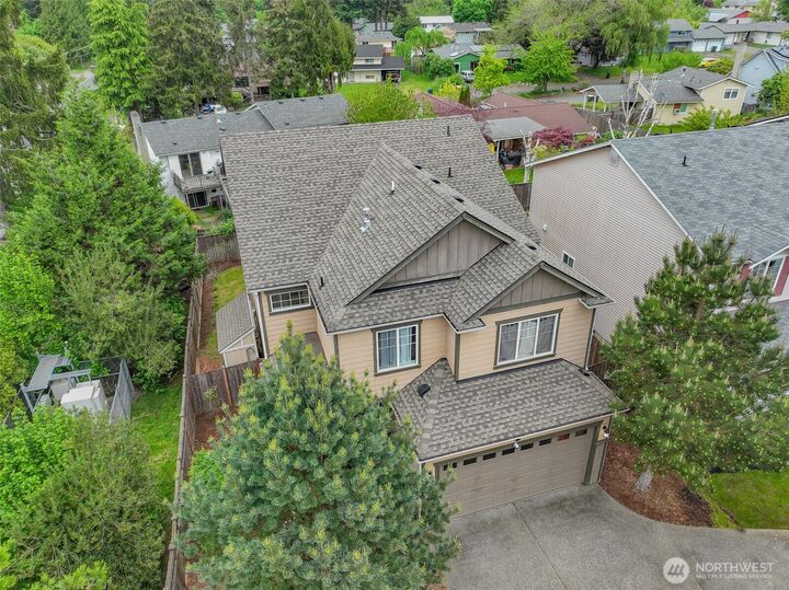 Property Photo: 5708 Arcarro Ct SE SE WA 98503