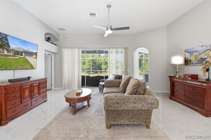 Property Photo:  434 W Crestmont Court  FL 34465 