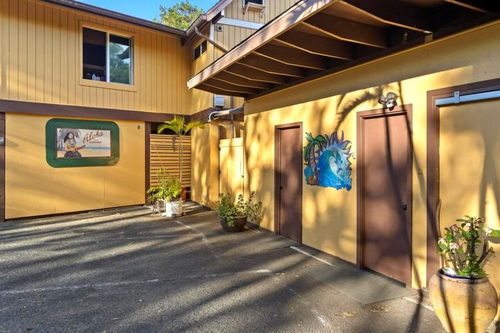 Property Photo:  105 E Kuiaha Rd  HI 96708 