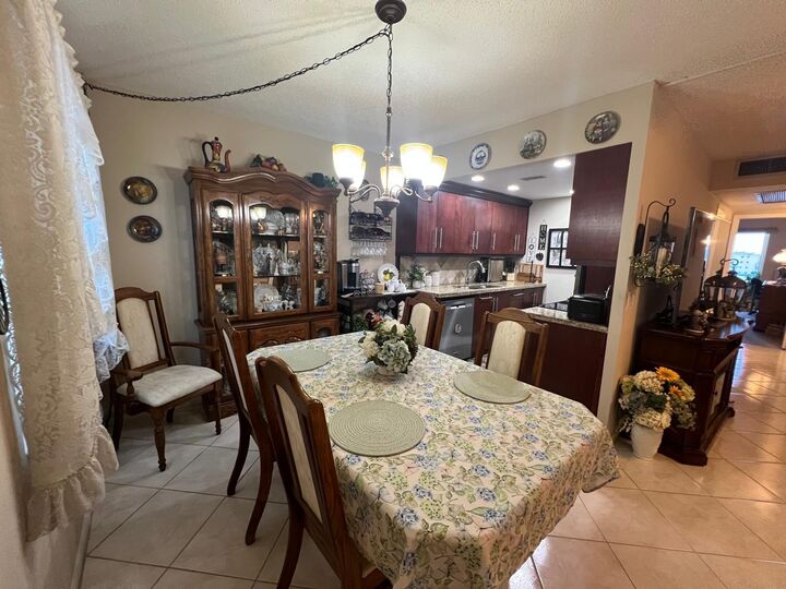 Property Photo:  4056 Guildford D  FL 33434 