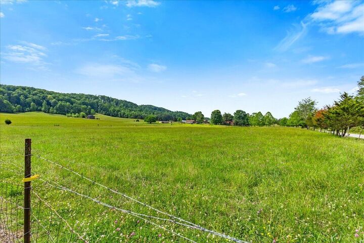 Property Photo:  1245 Paint Rock Valley Road  TN 37846 